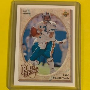 Dan Marino [1990 30,000 Yards] #34 1992 Upper Deck Heroes Football Trading Card
